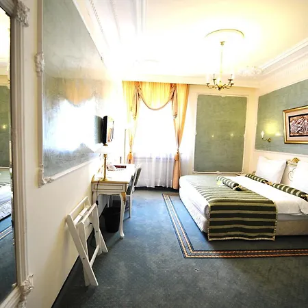 Queen's Astoria Design 4* Belgrad