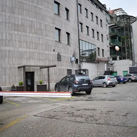 Queen's Astoria Design Belgrad