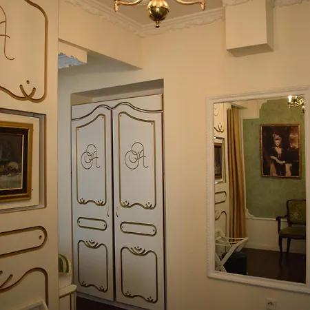 Queen's Astoria Design Belgrado