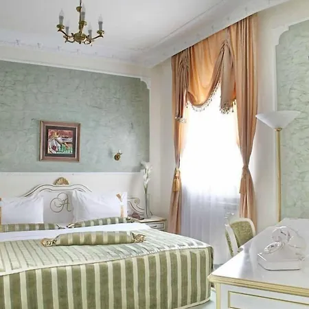 Hotel Queen's Astoria Design Belgrad