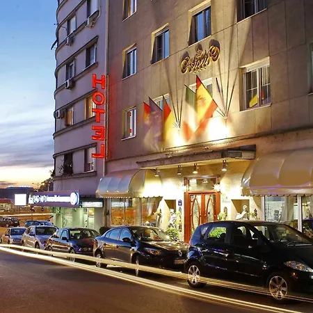 Hotel Queen's Astoria Design 4*