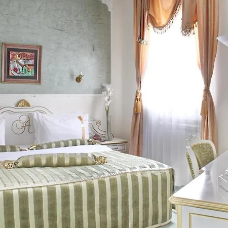 皇后阿斯托利亚设计酒店 4* 贝尔格莱德