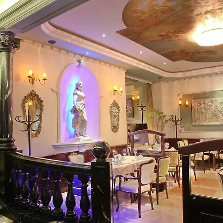 Queen's Astoria Design 4* Belgrad