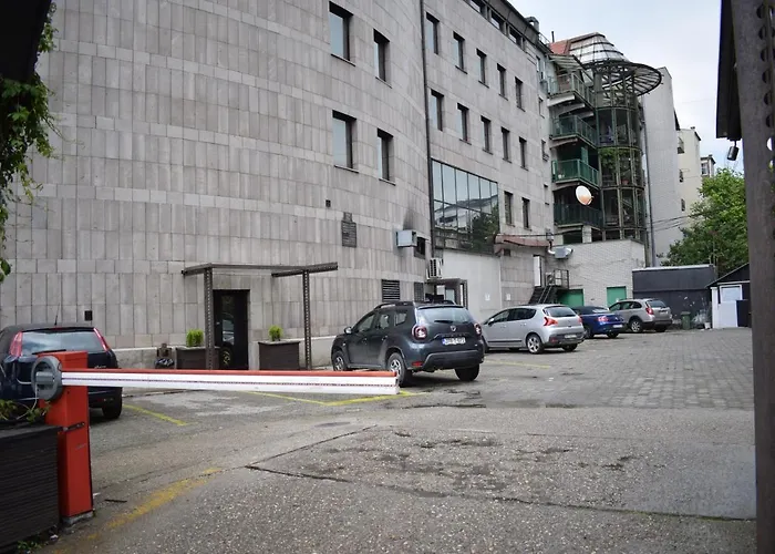 Queen's Astoria Design Belgrade