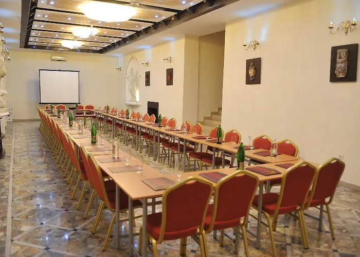 Hotel Queen's Astoria Design Belgrade