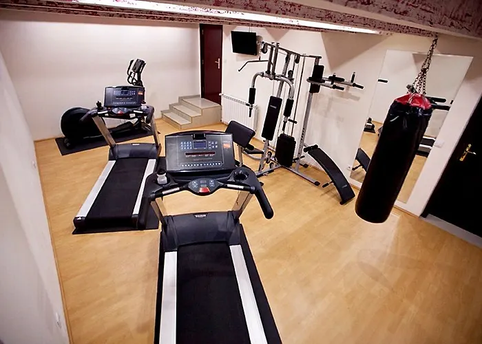 Queen's Astoria Design Hotel